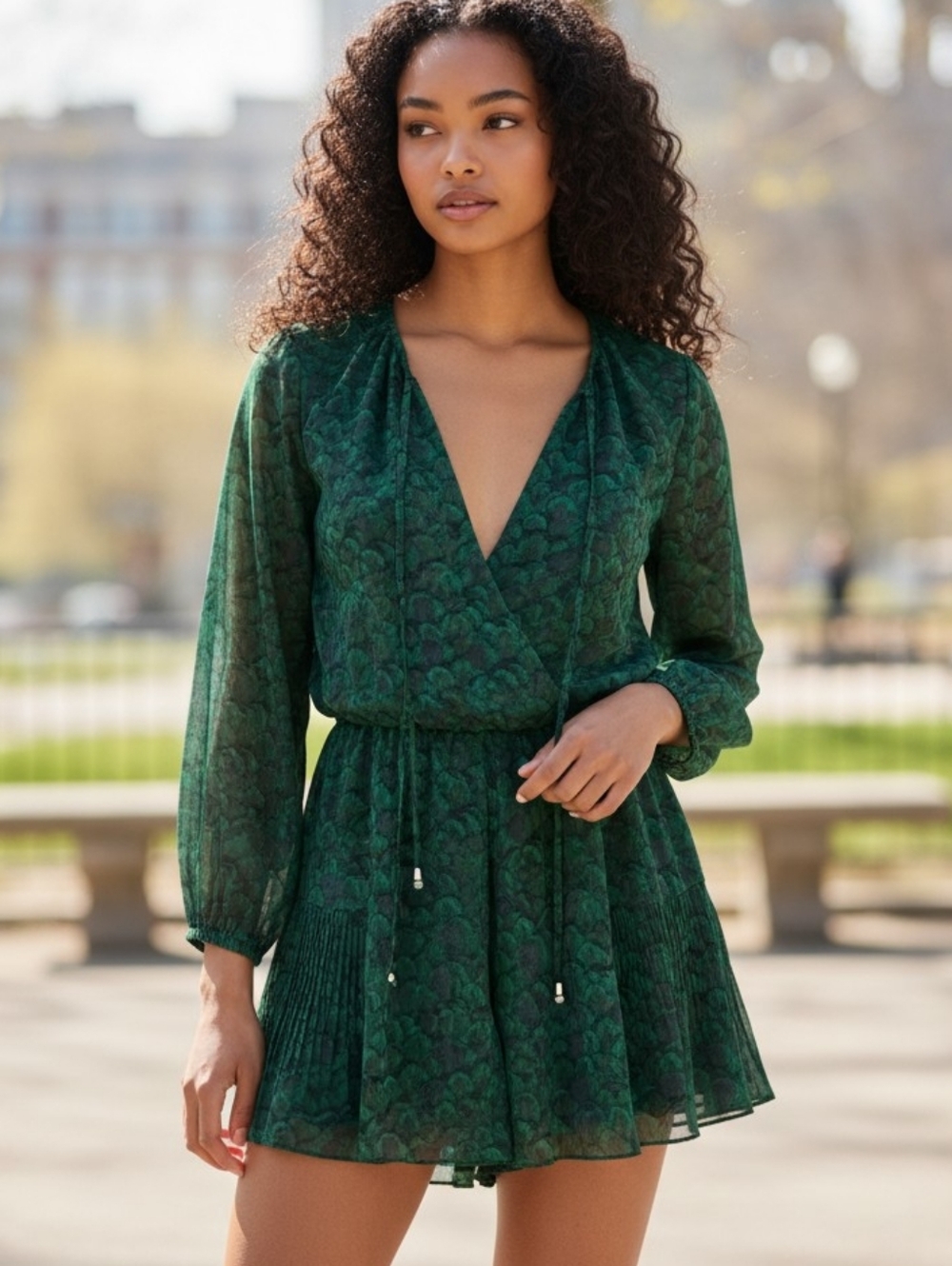 Michael Kors Green Feather Print Dress V Neck Gooseberry Nila Lined Size XS
